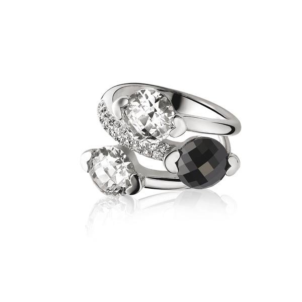 anillo de plata diseño "trío" con circonitas y cristal negro